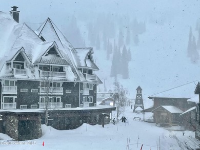 Immerse yourself in the Schweitzer Mountain lifestyle with this - photo 13