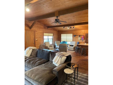 Beautiful 4-bedroom, 2-bath log cabin on Lake Bruin with 1,461 - photo 17