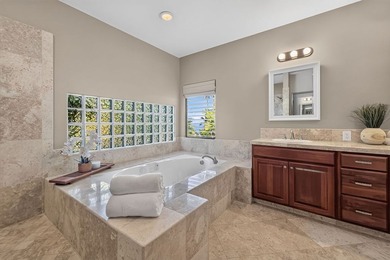Commanding an exceptional position above historic Keauhou Bay - photo 18