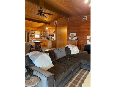 Beautiful 4-bedroom, 2-bath log cabin on Lake Bruin with 1,461 - photo 19