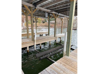 Beautiful 4-bedroom, 2-bath log cabin on Lake Bruin with 1,461 - photo 21