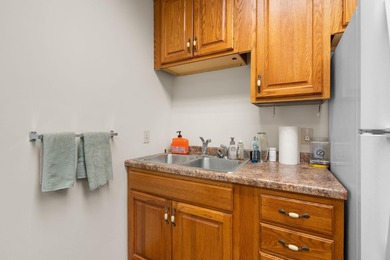 Welcome to this exceptional commercial property centrally - photo 22