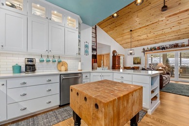 Seeking privacy? This is it! Escape to your own private retreat