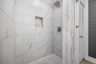 Turnkey and fully renovated 1 bedroom, 1 bath condo located in - photo 4