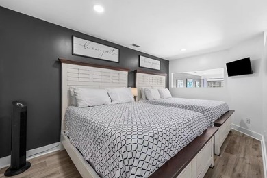 Turnkey and fully renovated 1 bedroom, 1 bath condo located in - photo 5