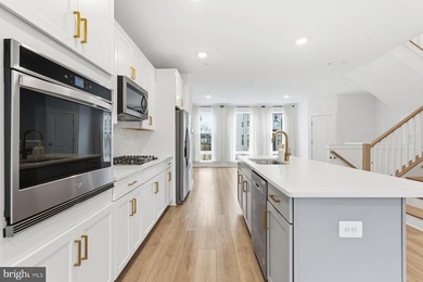 AGENTS - PLEASE VIEW AGENT REMARKS IN BRIGHT MLS. Spacious - photo 11