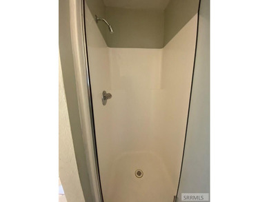 Super Business Opportunity! Great commercial location just off - photo 32