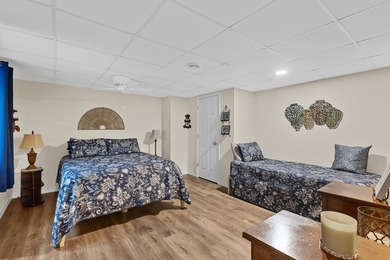 Perfect for those craving lake living without the waterfront - photo 33