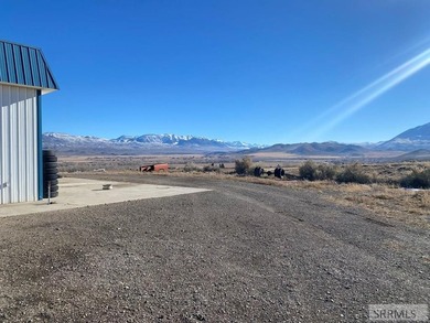 Super Business Opportunity! Great commercial location just off - photo 43