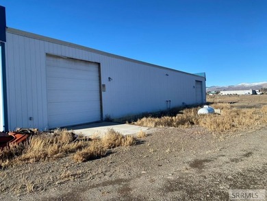 Super Business Opportunity! Great commercial location just off - photo 44