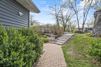 Perfect for those craving lake living without the waterfront - photo 46