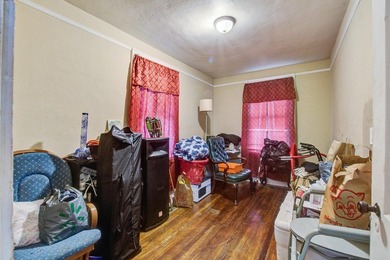 Investor Alert!! Income-generating multi unit property features - photo 10