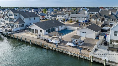 Waterfront opportunity with flexibility and upside for the - photo 4