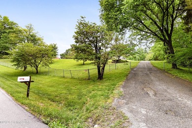 Welcome to your private retreat! Nestled on 3+ scenic acres with - photo 5