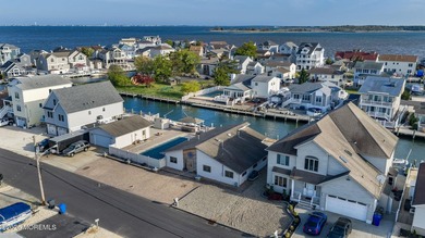 Waterfront opportunity with flexibility and upside for the - photo 9