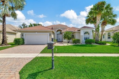 (private lake, pond, creek) Home For Sale in Lake Worth Florida