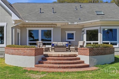 This expansive estate is ensconced within a well-proportioned 3 - photo 14