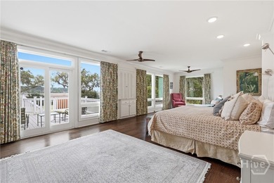 This expansive estate is ensconced within a well-proportioned 3 - photo 16