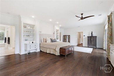 This expansive estate is ensconced within a well-proportioned 3 - photo 18