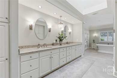This expansive estate is ensconced within a well-proportioned 3 - photo 20