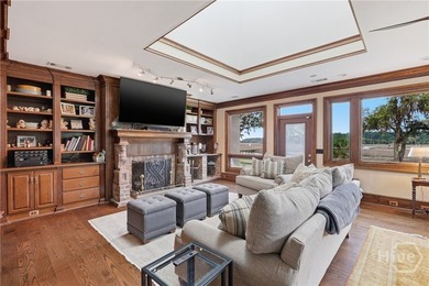 This expansive estate is ensconced within a well-proportioned 3 - photo 28