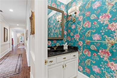 This expansive estate is ensconced within a well-proportioned 3 - photo 35