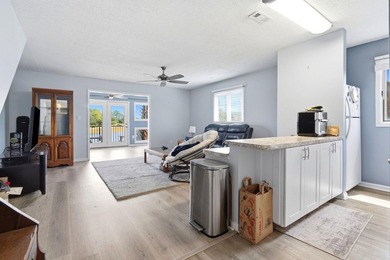 Welcome to 206 Double Eagle Dr. #A-2, a beautifully maintained - photo 7