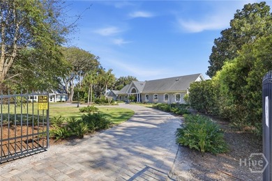 This expansive estate is ensconced within a well-proportioned 3 - photo 50