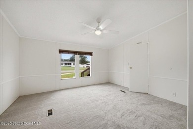 This fully updated property is ideally located and checks all - photo 13