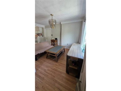 Welcome home to this cozy property located in beautiful - photo 6