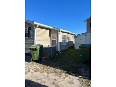 Bright & cheery 2BR/1BA beach cottage, 2024 ROOF & HVAC. Located - photo 5