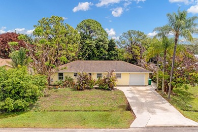 Pool home in Port St. Lucie, set just off Bayshore with easy - photo 1
