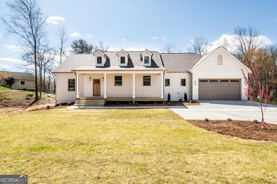 Lake Lanier Home For Sale in Murrayville Georgia