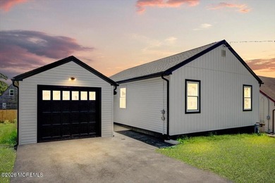 Completely updated and remodeled 3 Bed, 1 Bath Ranch-style home - photo 1
