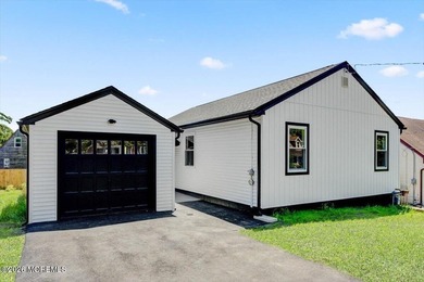Completely updated and remodeled 3 Bed, 1 Bath Ranch-style home - photo 2