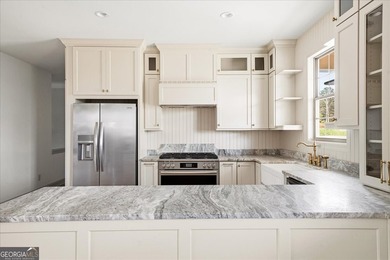 Tucked away on over an acre in the quiet charm of Murrayville - photo 8