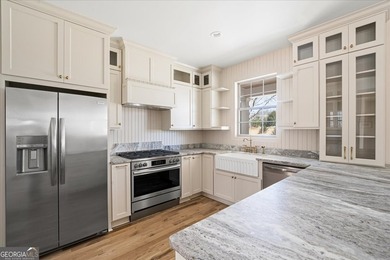 Tucked away on over an acre in the quiet charm of Murrayville - photo 10