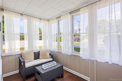 Welcome to 259 Woodlawn Avenue in the heart of St. James. This - photo 6