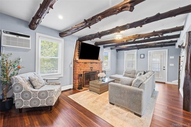 Welcome to 259 Woodlawn Avenue in the heart of St. James. This - photo 7