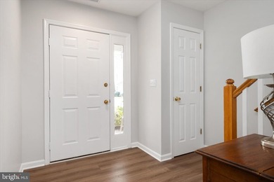 HUGE $20,000 PRICE REDUCTION!! Just like NEW! Welcome Home to - photo 5