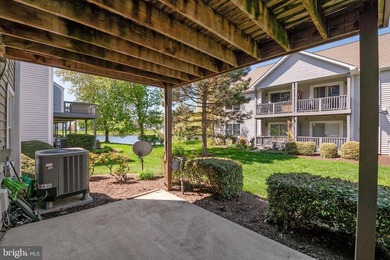HUGE $20,000 PRICE REDUCTION!! Just like NEW! Welcome Home to - photo 9