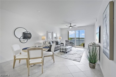 WHAT A VIEW!!! LAKE, GOLF AND TROPICAL LANDSCAPING!! Welcome to - photo 8