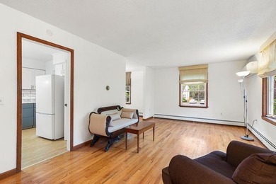 Adorable 3 Bedroom, 2.5 Bath Split-Level in South Road Estates - photo 6