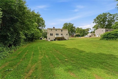 BEAUTIFUL REMODLED CUSTOME CAPE STYLE HOME ON OVER A HALF ACRE - photo 7