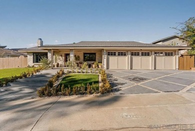 Set on a quiet cul-de-sac in one of La Jolla's most desirable - photo 6