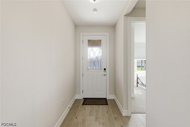 Come enjoy this Clifton model by DR Horton with many upgrades - photo 4