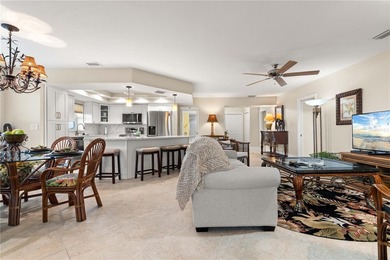 TOP-FLOOR END UNIT IN POINTS WEST W/FULL HARBOR VIEW, PRIVATE - photo 3