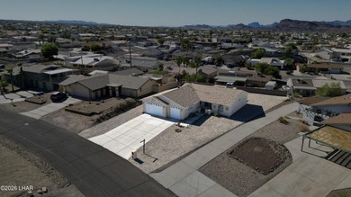 Welcome to this pristine 3BR/2BA home located on a quiet street - photo 31