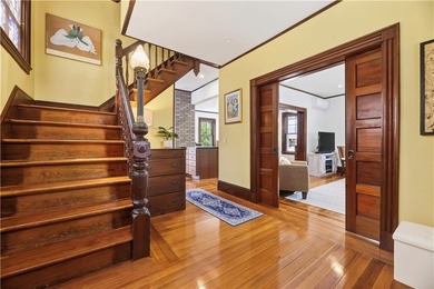 Finest turnkey living. This classic Victorian cottage, painted a - photo 4