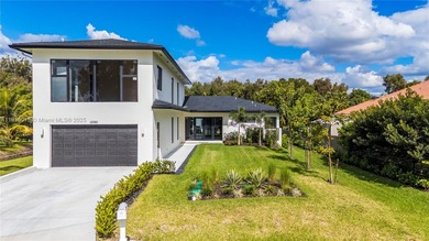 (private lake, pond, creek) Home For Sale in Plantation Florida